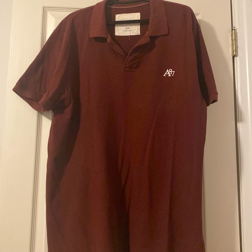 XL Burgundy Aéropostale Shirt